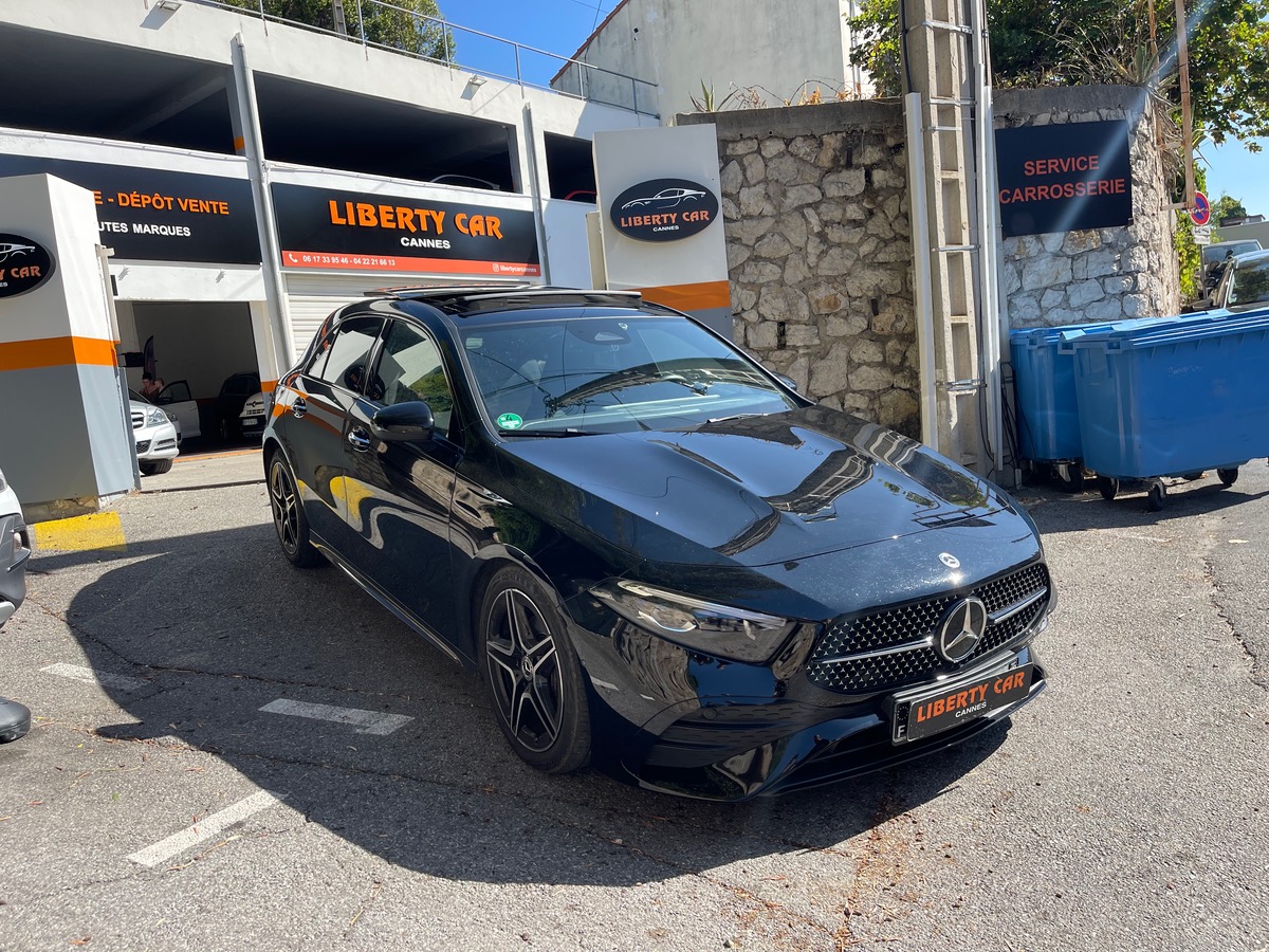 Mercedes Benz Classe A 200 Phase 2 / AMG Line / Toit Ouvrant / Pack Ambiance / Jantes AMG