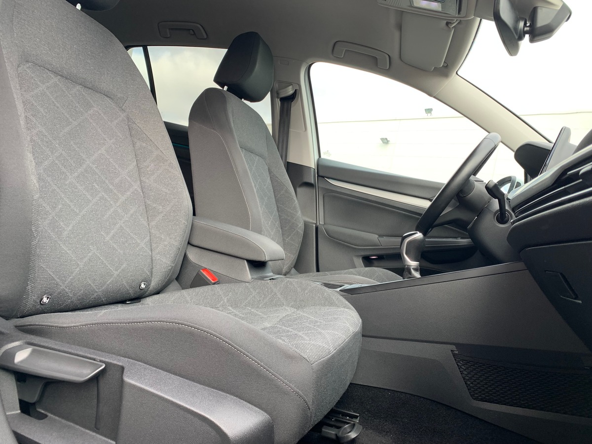 Volkswagen GOLF 8 130 ch | Stage 1 Ethanol | Apple car Play | Radar avant arriére | Siéges chauffant