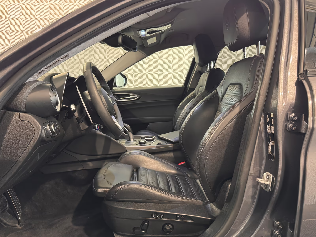 Alfa Romeo Giulia 2.0 TB 280ch Veloce Q4 AT8