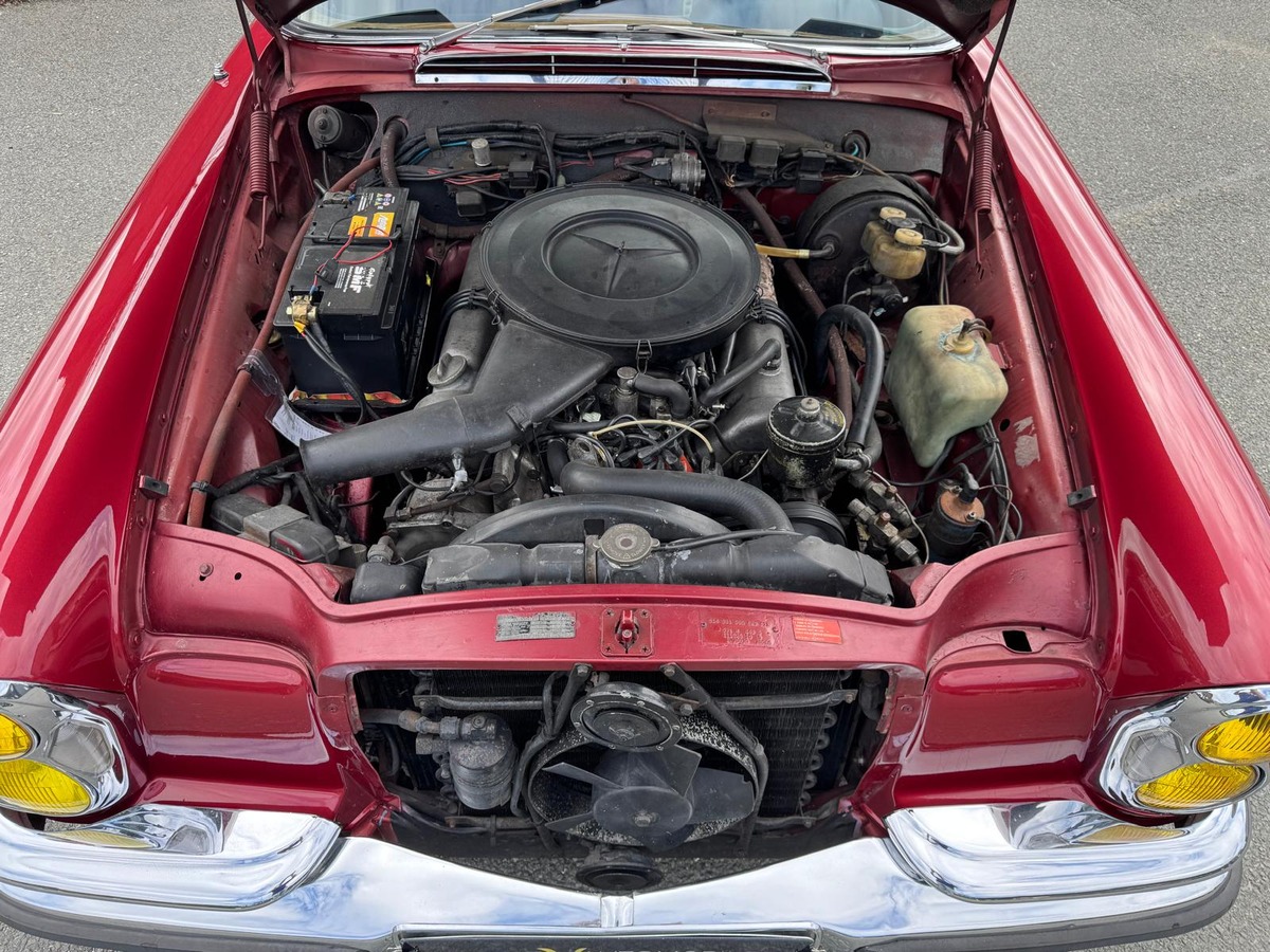 Mercedes-Benz 280 SE 3.5 V8 BOITE MANUELLE