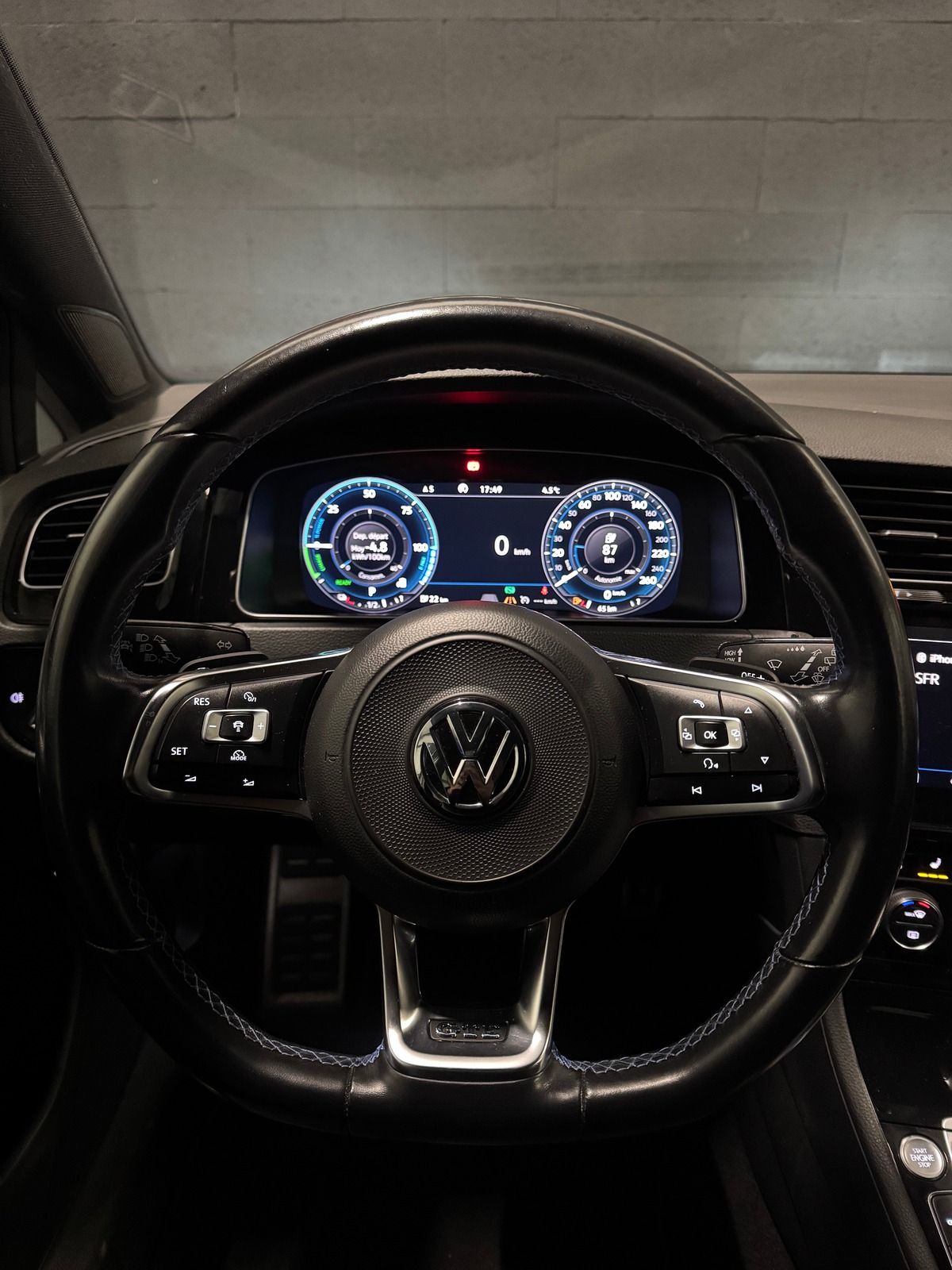 Volkswagen Golf VII GTE 1.4 TSI 204ch DSG7 ORYX WEISS