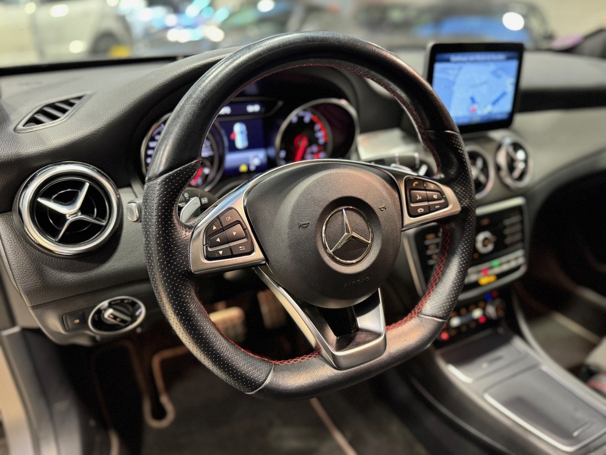 Mercedes-Benz Classe GLA 250 4MATIC 7G-DCT 211 AMG FASCINATION FULL