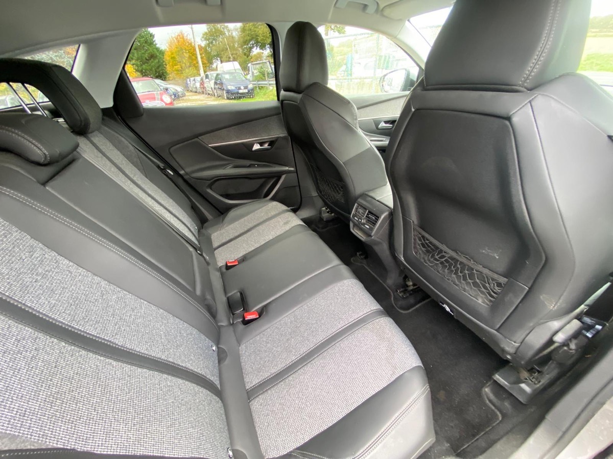 Peugeot 3008 2.0 hdi 150cv 2017 209000km