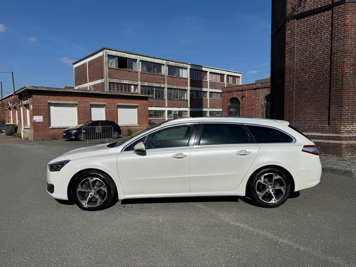 Peugeot 508 SW Phase 2 / 2.0 HDi 180 Allure -Boite automatique- Crochet d'attelage - Garantie