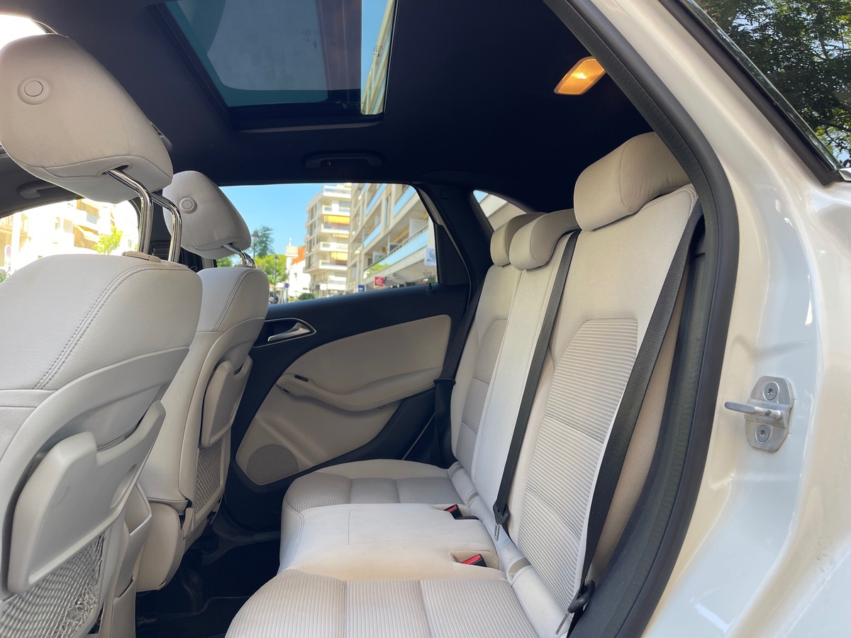 Mercedes Benz CLASSE B 200 1.6 i 156 CV / Toit Ouvrant / Phase 2 / Intérieur Beige / Caméra