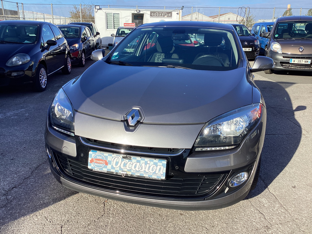 RENAULT Megane 1.2 Paris