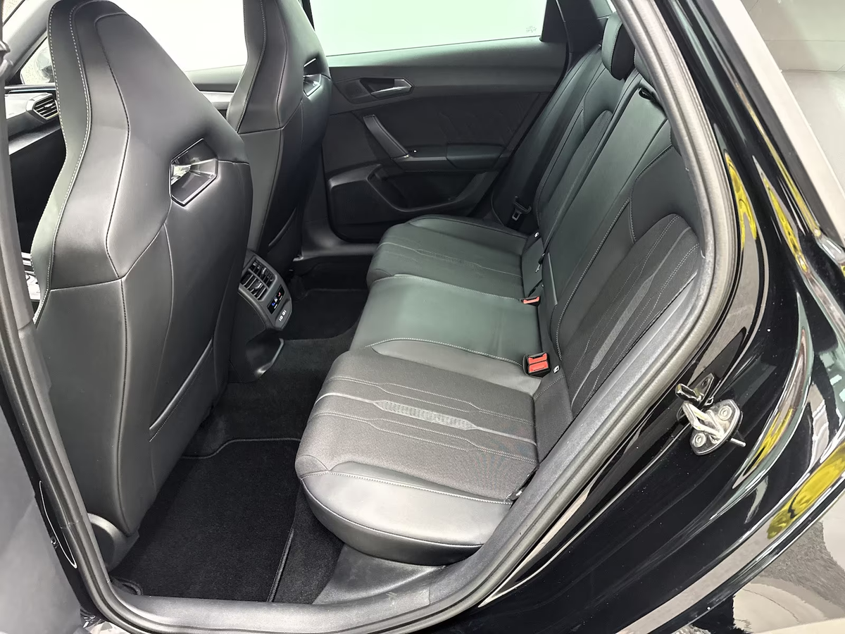 Cupra Leon ST 1.4 e-Hybrid 204ch V DSG6/Beats/Matrix/Pack Drive XL