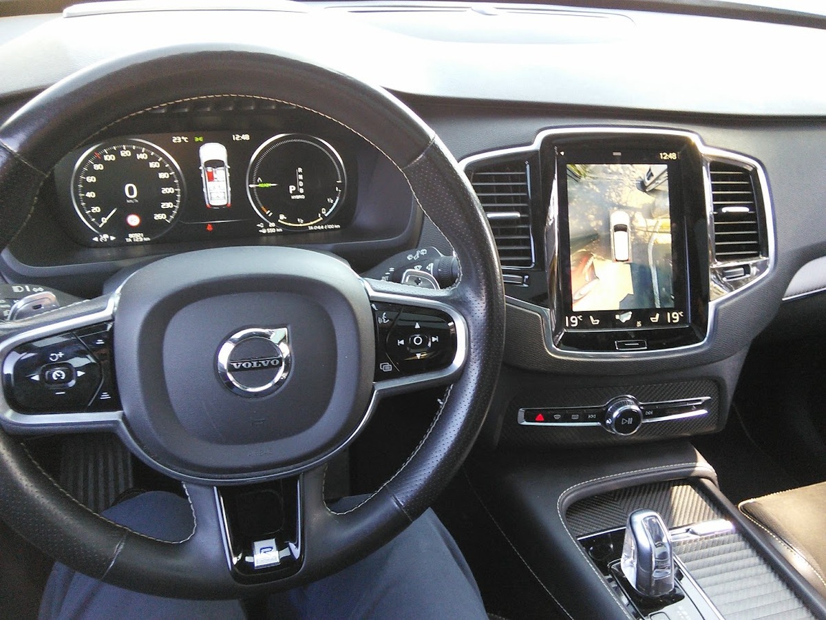 Volvo XC90 T8 TWIN 2.0 Ti 407 Plug in Hybrid ENGINE GEARTRONIC8 320 cv R-DESIGN 7 PL PREMIERE MAIN