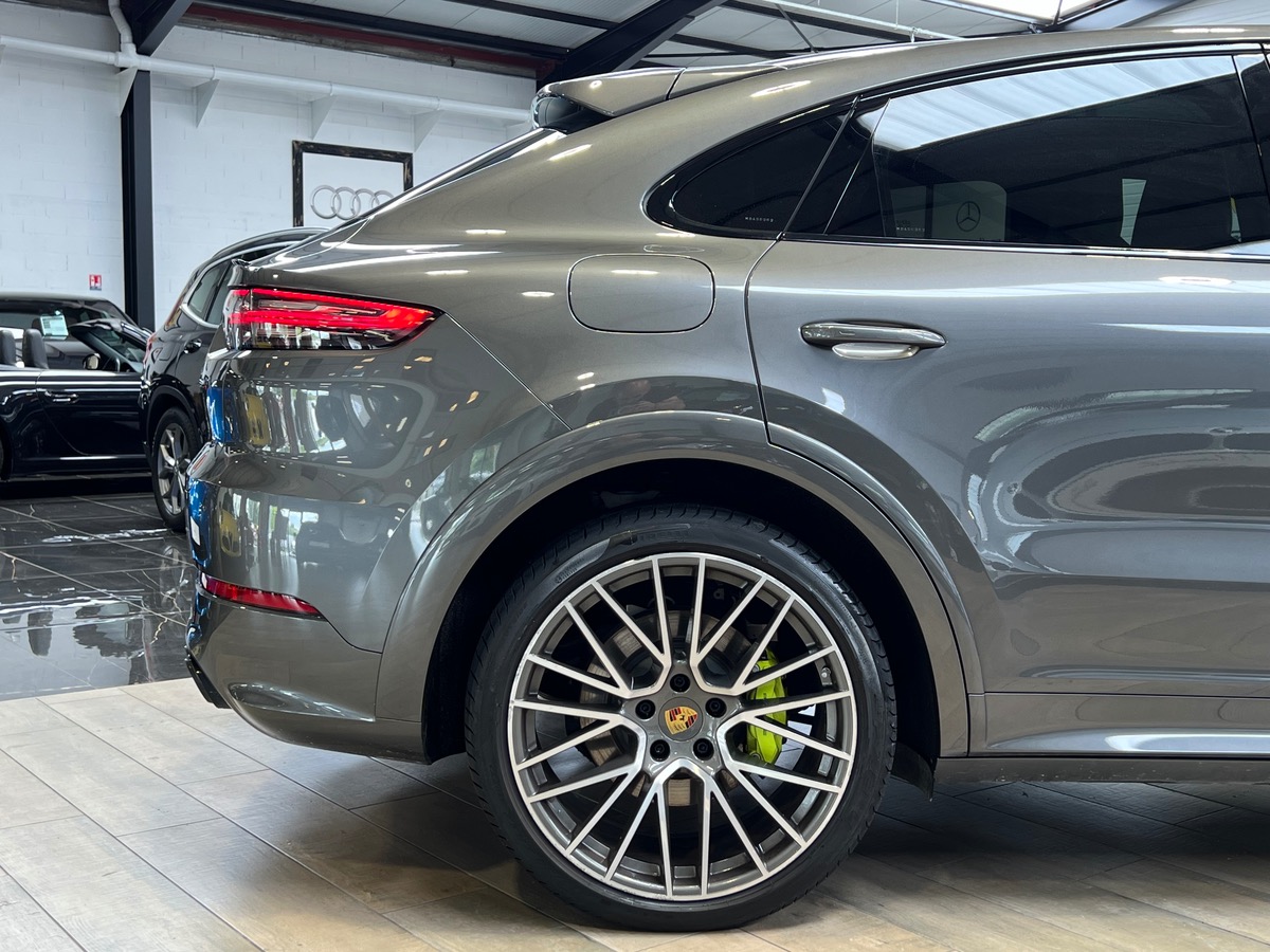 Porsche Cayenne Coupé III 3.0 V6 462 E-Hybrid zz