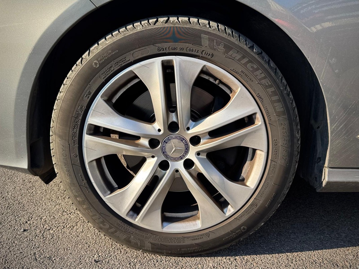 Mercedes-Benz Classe E 250 CGI