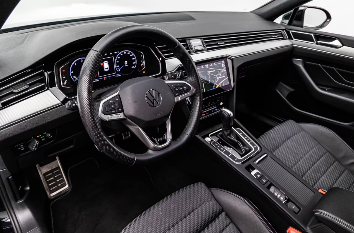 Volkswagen Passat SW VIII 2.0 TDI EVO 150ch R-Line DSG7