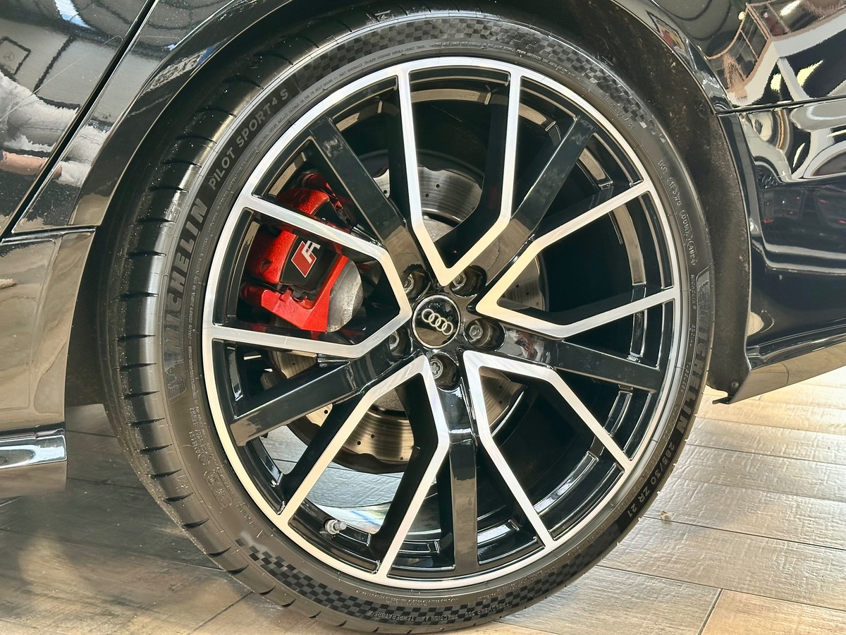 Audi RS6 Avant III (2) V8 4.0 TFSI 605 Performance Options+++ c