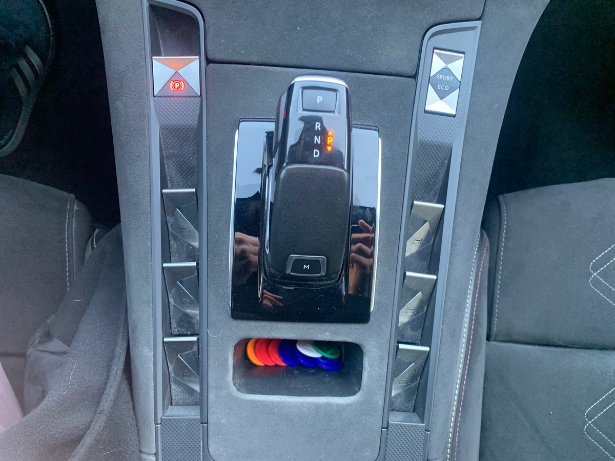 DS DS 7 130 ch | PERFORMANCE LINE + | Caméra de recul | Coffre mains-libres | Sièges électriques