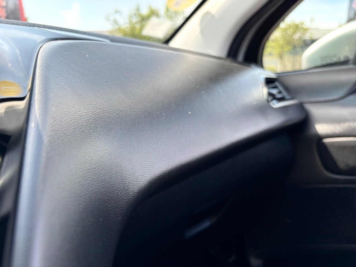 Peugeot 208 Société 1.6 hdi 75 BVM5