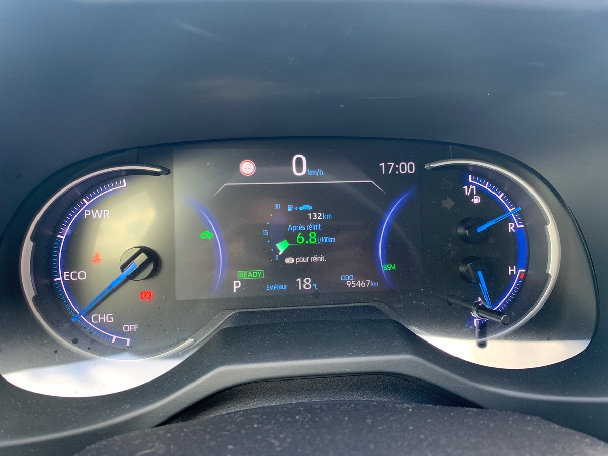 Toyota RAV4 222 ch | AWD | Lounge | Caméra vue 360° | Cuir | Régulateur de vitesse adaptatif