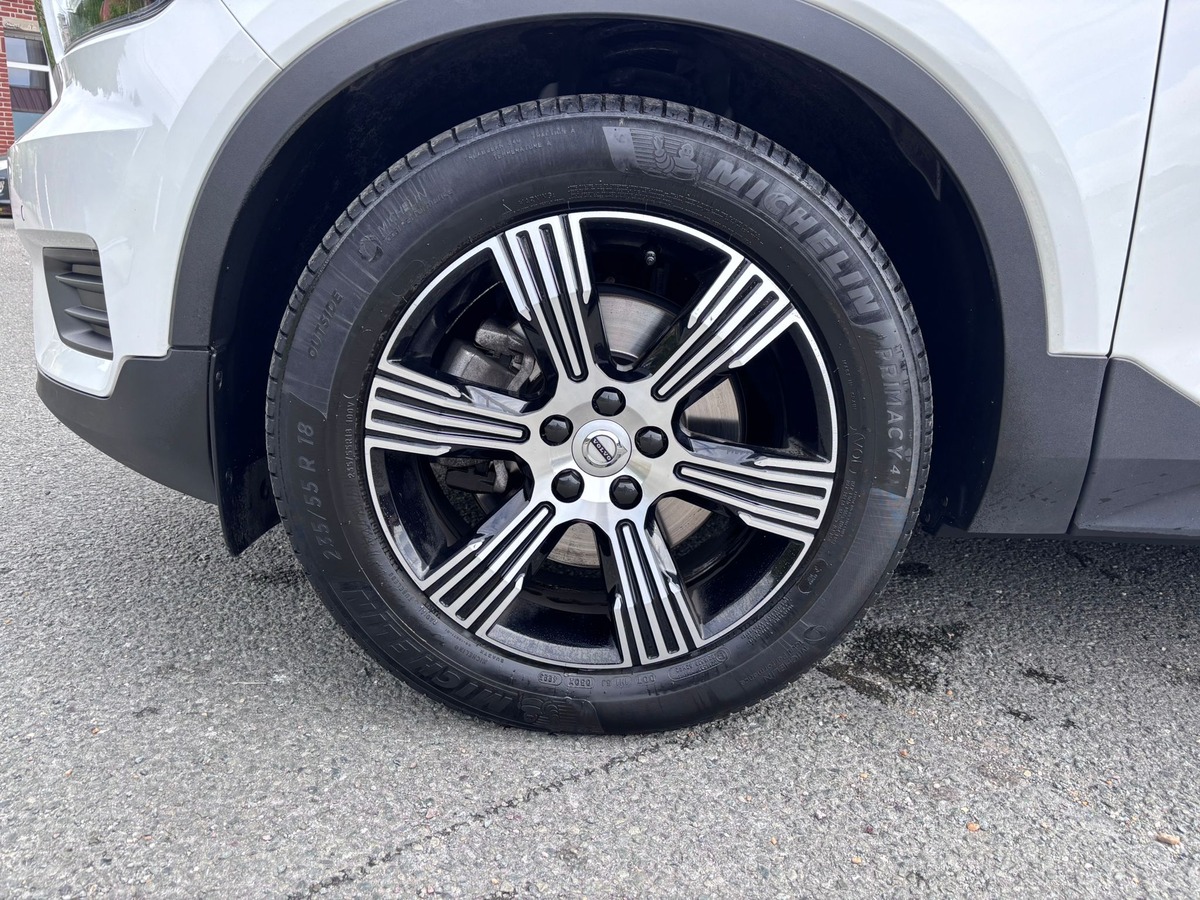 Volvo XC40 2.0 T6 HYBRID - TVA RECUPERABLE - Attelage électrique
