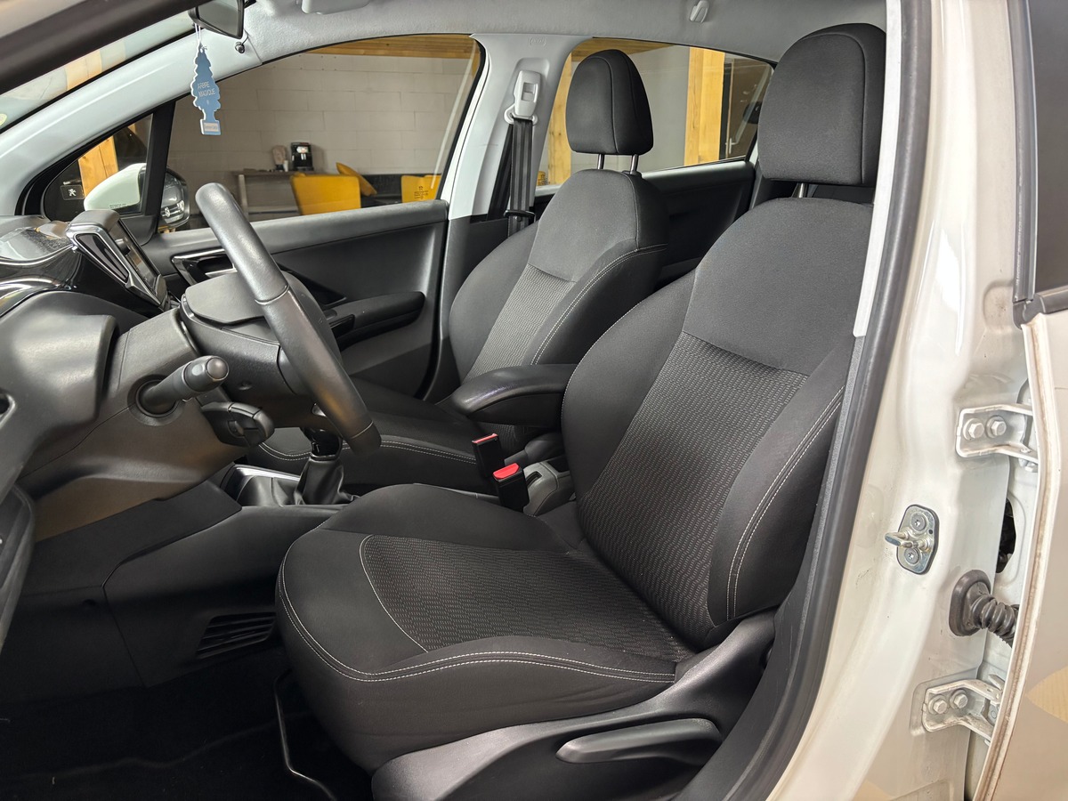 Peugeot 208 1.5 BLUEHDI 100 S&S ACTIVE 5P
