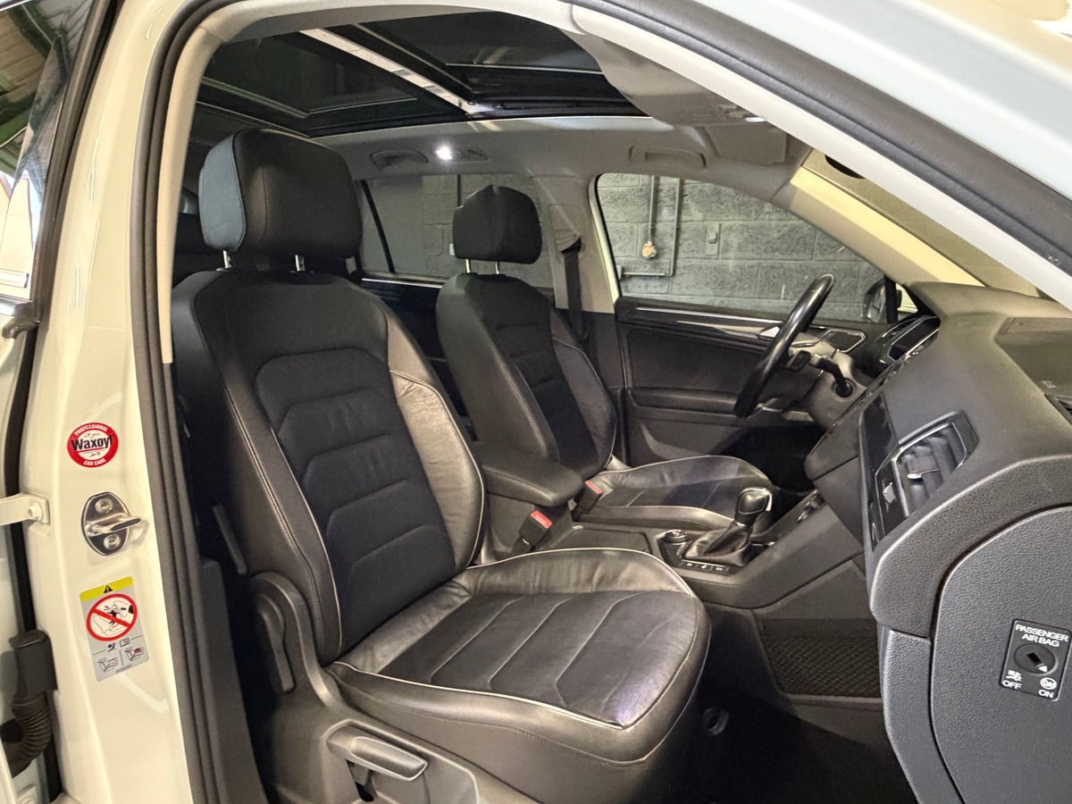 Volkswagen Tiguan ALLSPACE 2.0 tdi 4 MOTION CARAT FULL CockPit / Toit Panoramique Ouvrant
