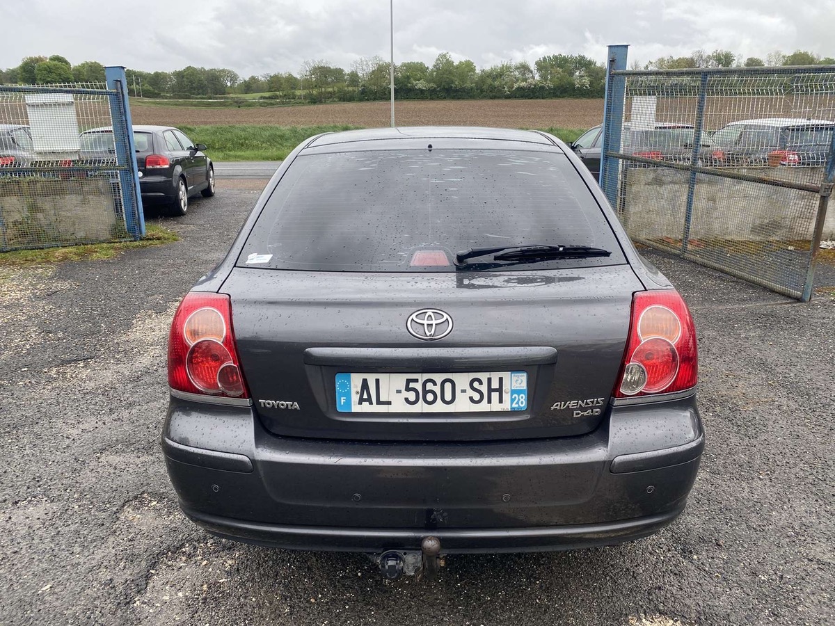 Toyota Avensis 2.2 d4d 150cv très propre 292140km