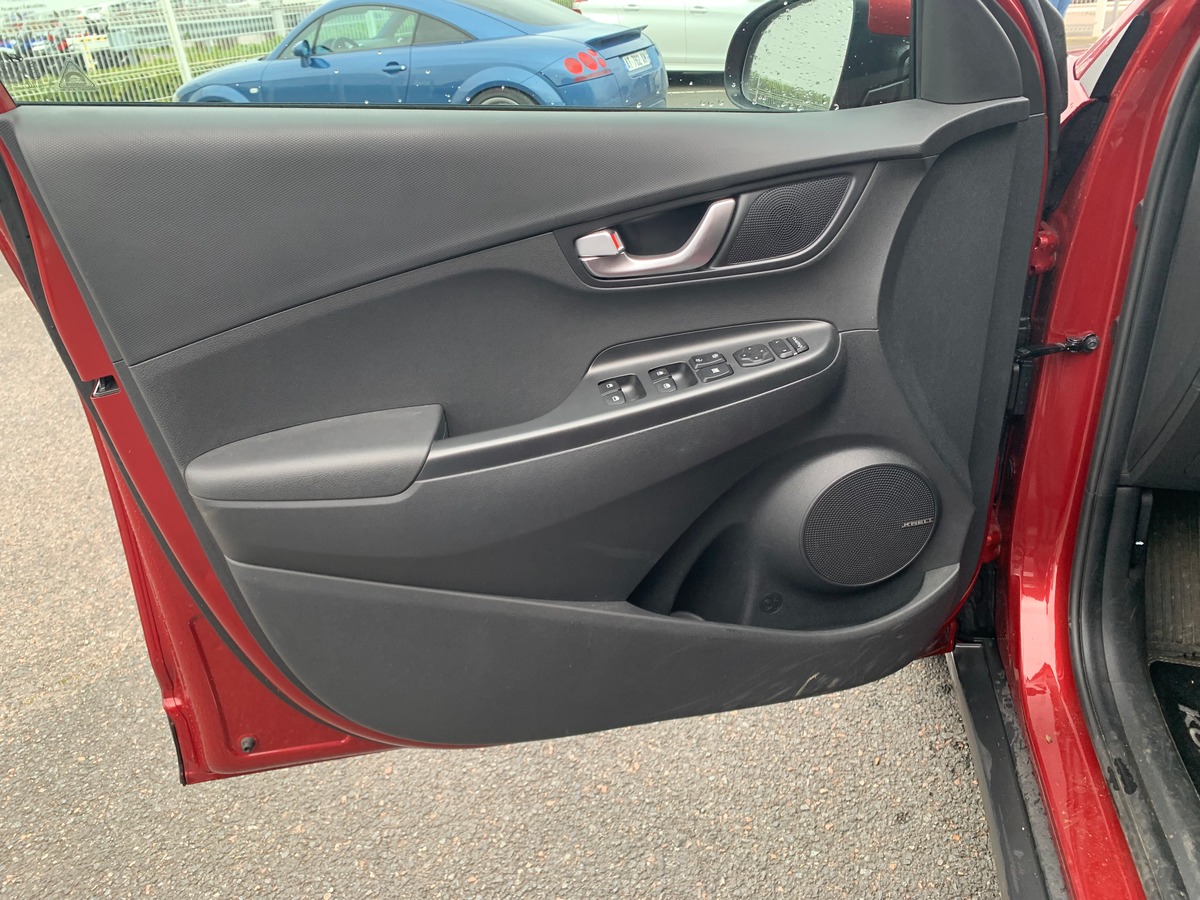 Hyundai Kona 136 | Creative | Caméra recul | Affichage tête haute | Assistance maintien trajectoire