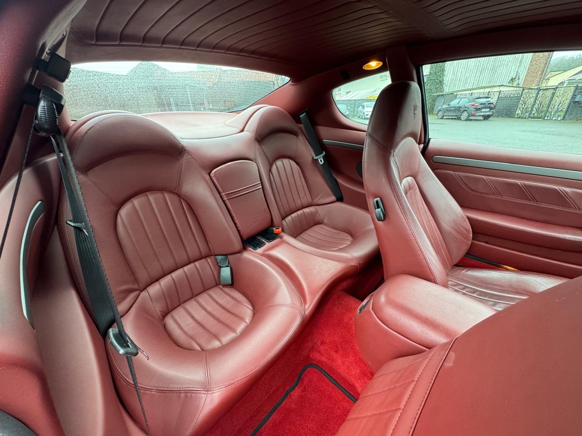 Maserati Coupe 4.2 V8 390cv Cambiocorsa - Française - Deuxième Main