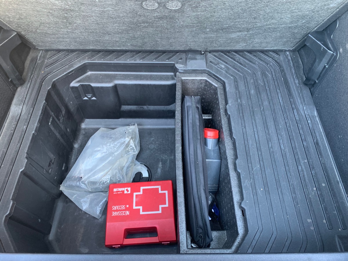 Ford Puma 125 | St-Line | 1iére MAIN | Attelage | Flexifuel équipé d'origine | Android Auto | Radar