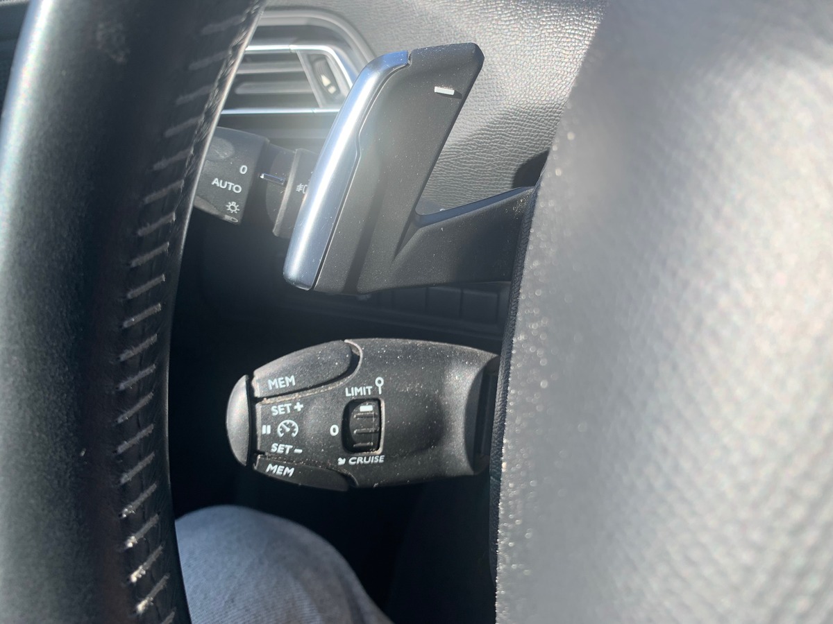 Peugeot 308 130 ch | Allure | Premiére Main | Caméra de recul | Radar avant | Régulateur de vitesse