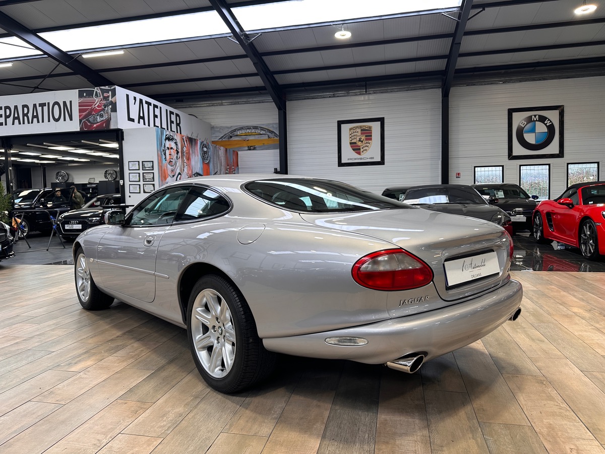 Jaguar XK8 Coupe 4.0l V8