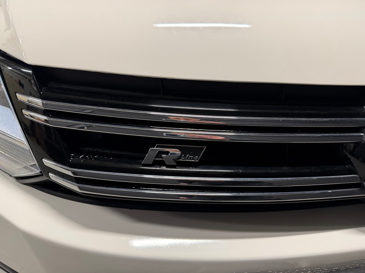 Volkswagen Tiguan 2.0 TDI R LINE TOIT PANORAMIQUE OUVRANT / CAMERA DE RECUL