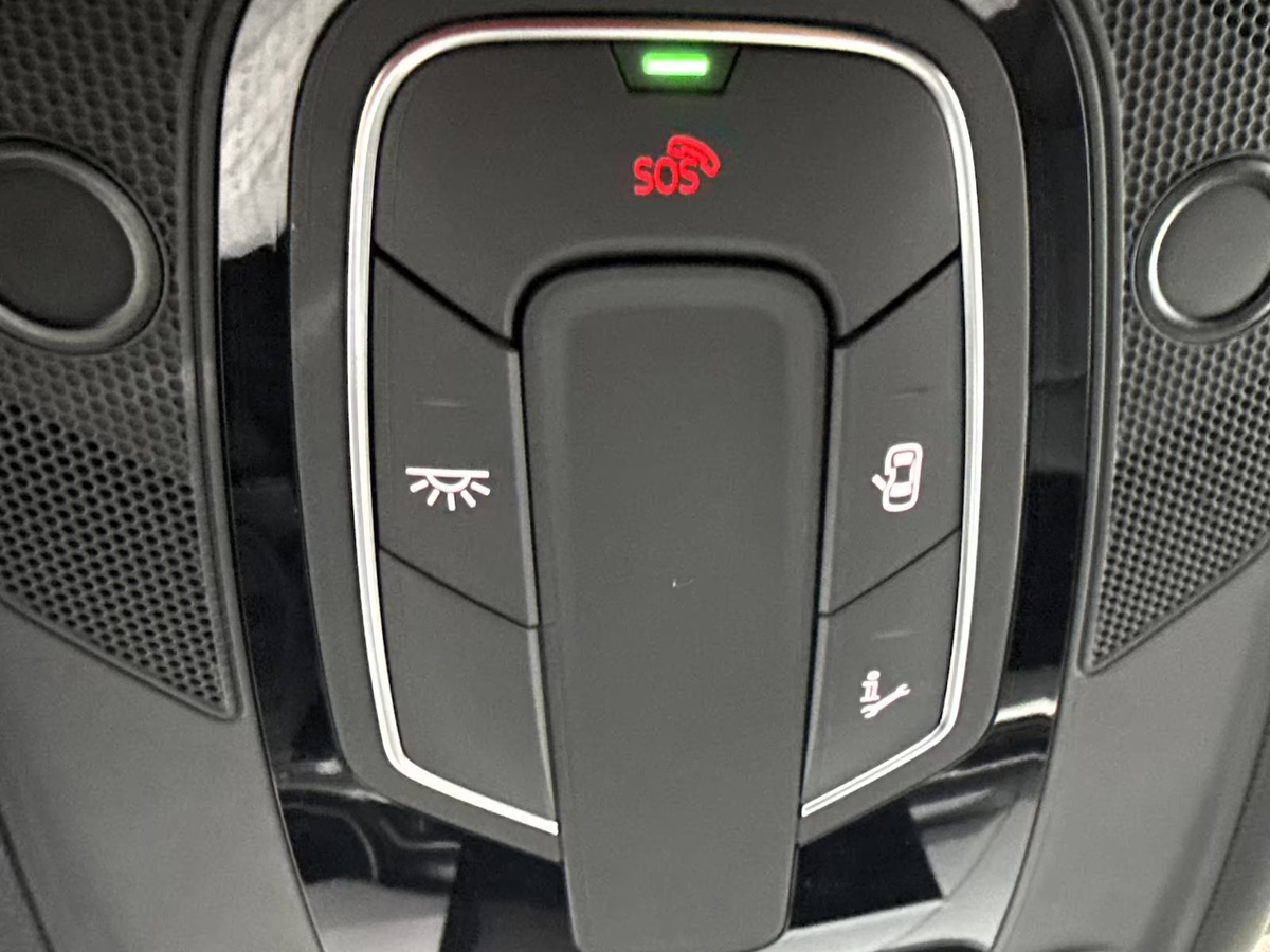 Audi A4 Allroad 40 TDI 204ch Design quattro S tronic 7/Attelage/Caméra/LED