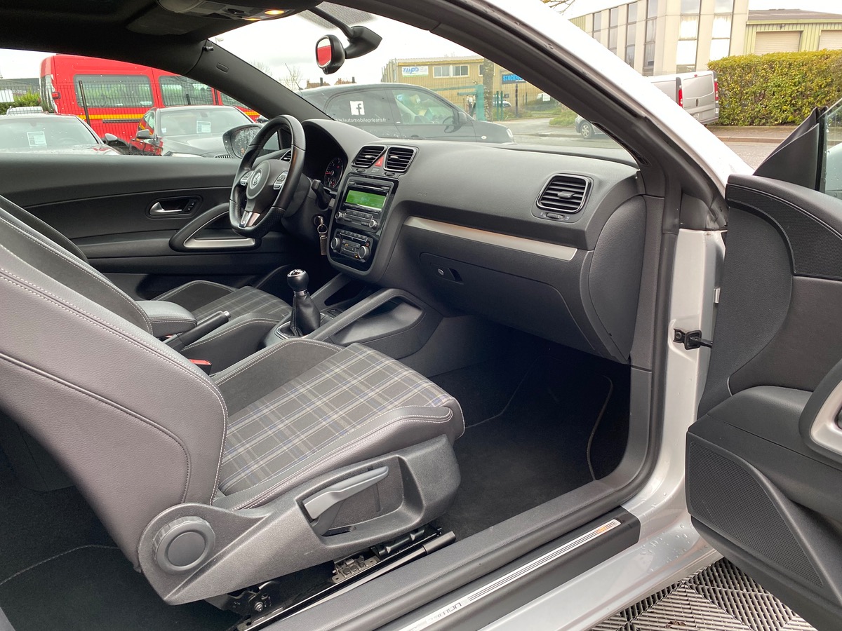 Volkswagen Scirocco 2.0 tdi 140ch sport edition TO