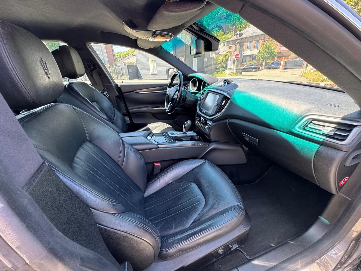 Maserati Ghibli 3.0 V6 Diesel 275 ZF8 - GARANTIE - Révisé