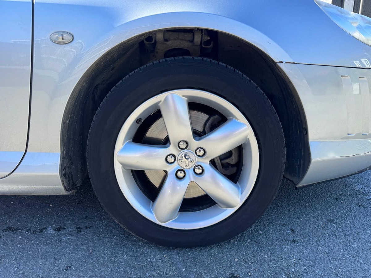 Peugeot 407 Coupe 2.0 HDI 135ch Elixir
