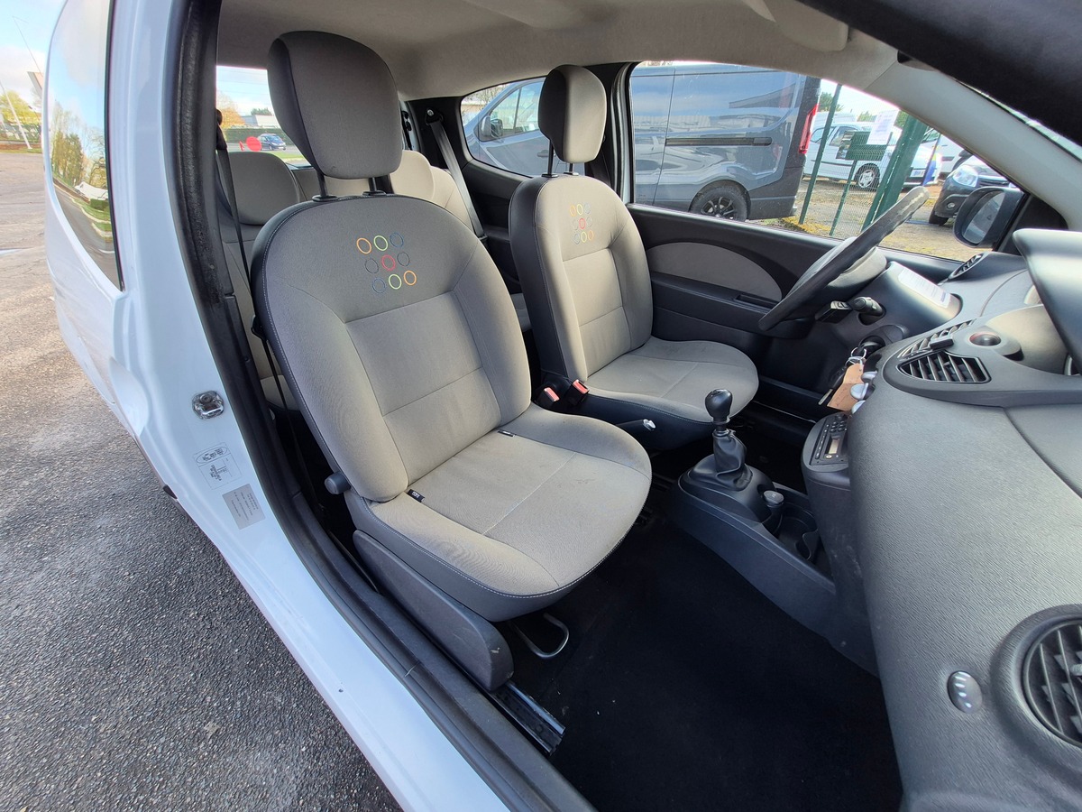 RENAULT Twingo II 1.2 16V LEV ACCESS