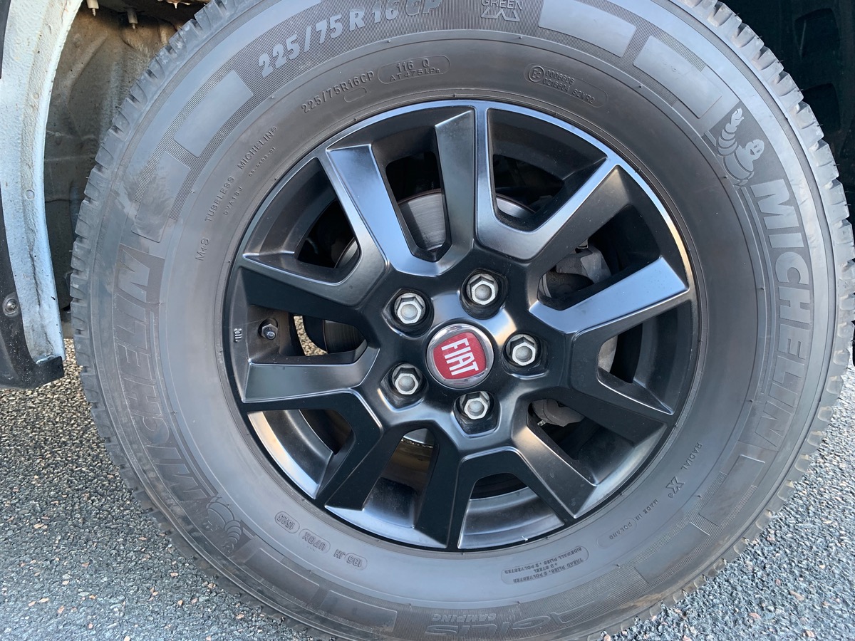 Fiat CHALLENGER 140 ch | OPEN EDITION | Panneau solaire | Batterie lithium 100A | Car Play