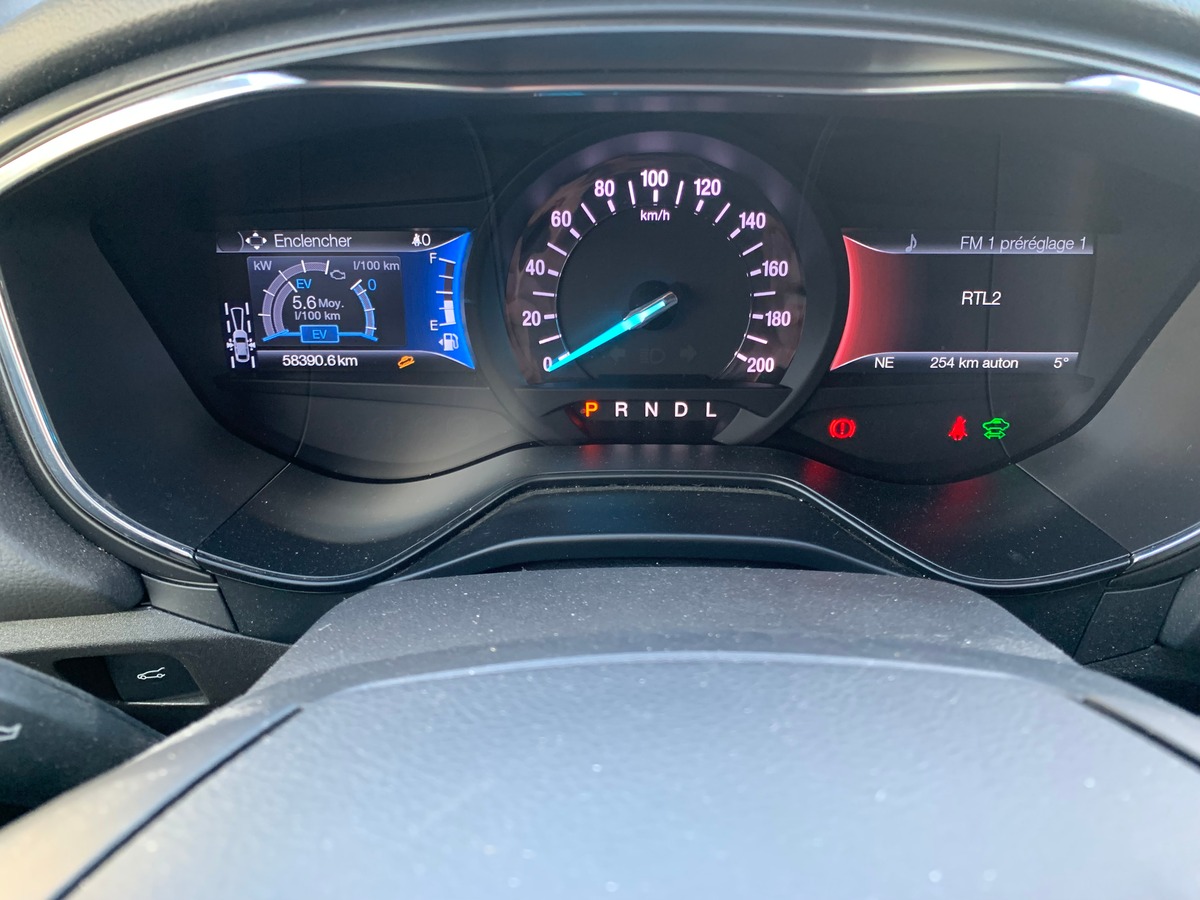 Ford Mondeo 187 ch | 2.0 | ST LINE | Caméra recul | Régulateur vitesse adaptatif | Phares avant LED