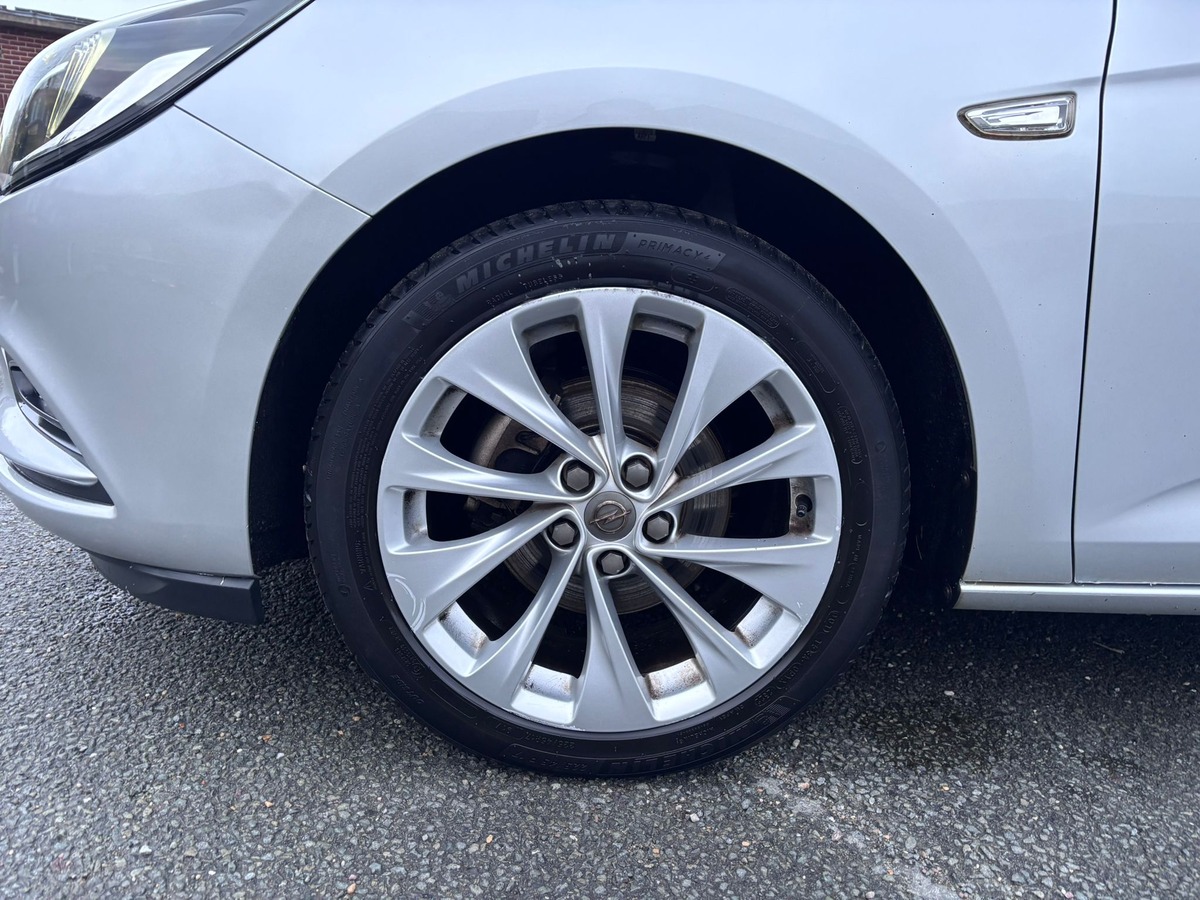Opel Astra 1.4 SIDI 125 Turbo Carplay Innovation - Révisé - Garantie