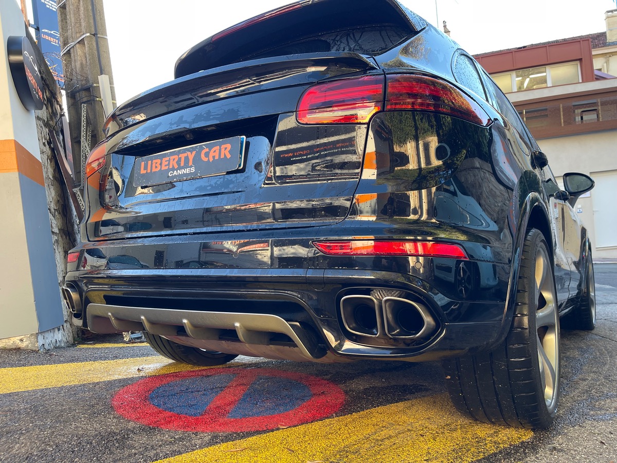 Porsche Cayenne Turbo TECHART 4.8 V8 520 CV AWD  /Carbone Interieur / Toit Ouvrant /