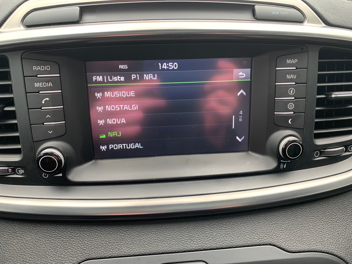 Kia Sorento 200 ch | Premium | 7 Places | AWD | Toit ouvrant panoramique | GPS | Régulateur vitesse