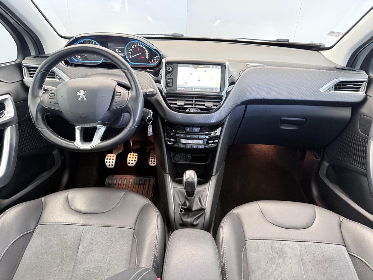 Peugeot 208 1.6 Bluehdi 100 Feline