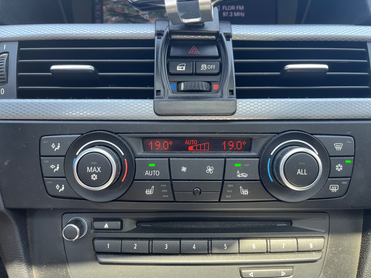 Bmw Série 3 Touring (E91) LCI 330i 272ch BVA Pack M, Suivi complet, Attelage RDSO, Toit panoramique