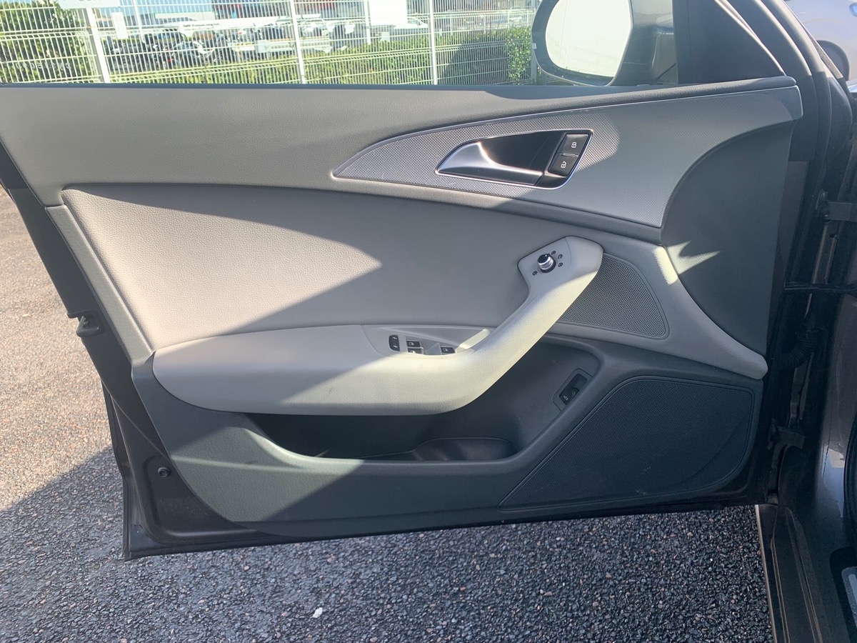 Audi A6 Avant 204 ch | V6 | Radar de stationnement avant arriére | Régulateur vitesse | GPS | Cuir