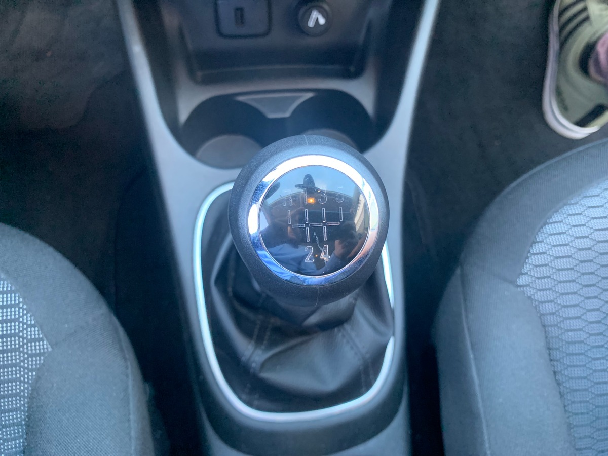 Opel Corsa 90 ch | Active | Apple car play | Régulateur de vitesse | Climatisation | Radar de recul
