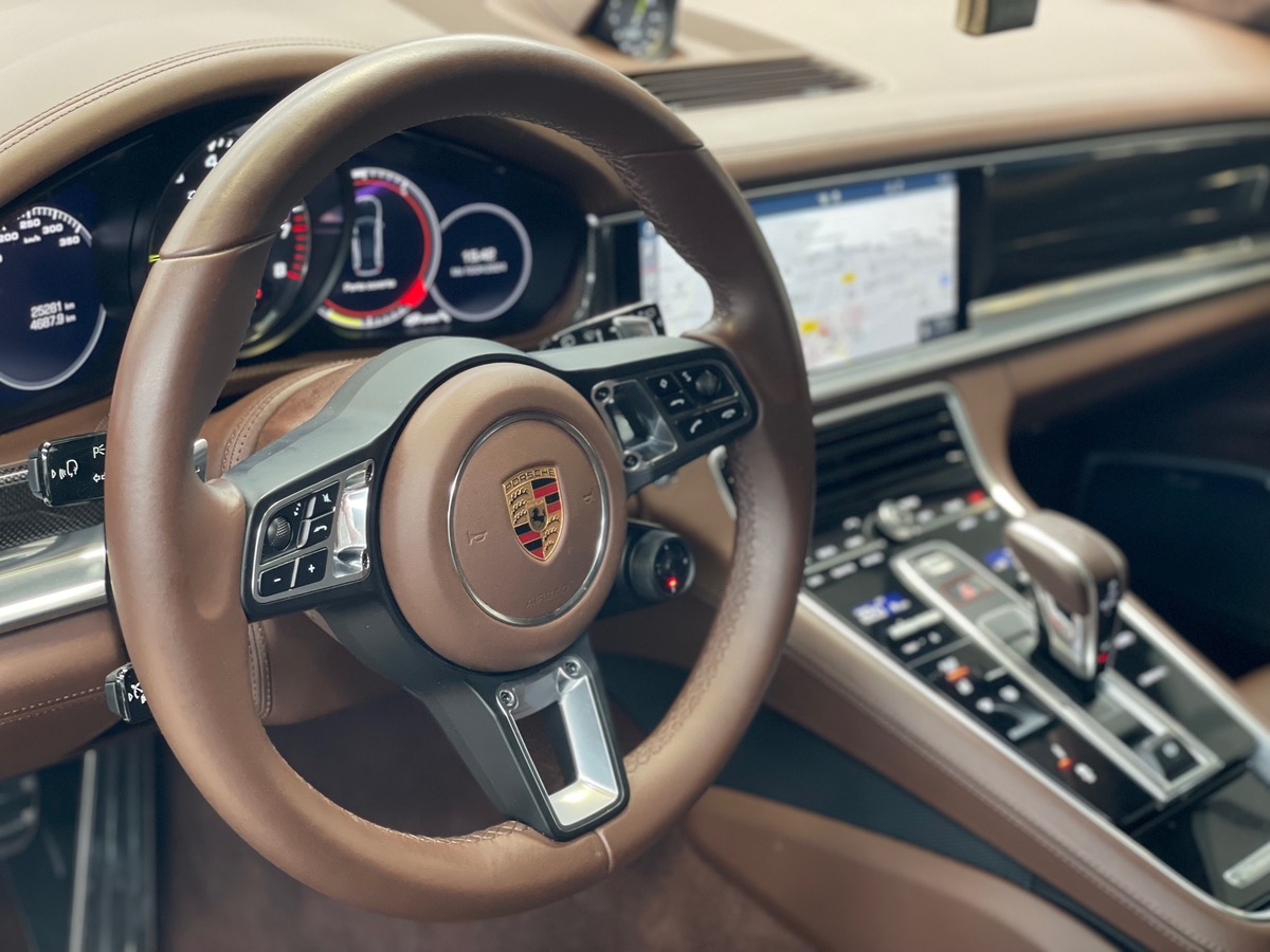 Porsche Panamera Spt Turismo TURBO S 680 FULL OPTIONS j