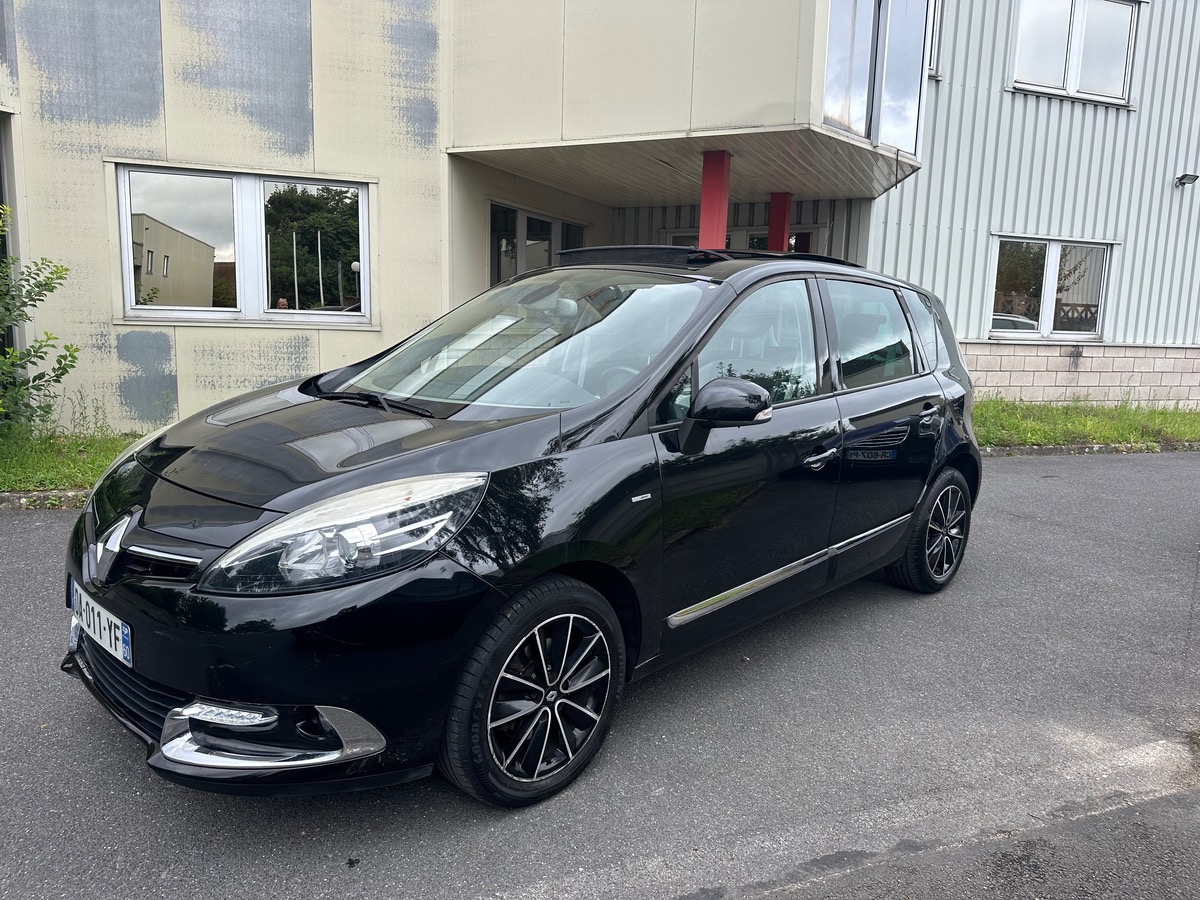 RENAULT Scenic 1.5 DCI 110 CV 1er main BOSES