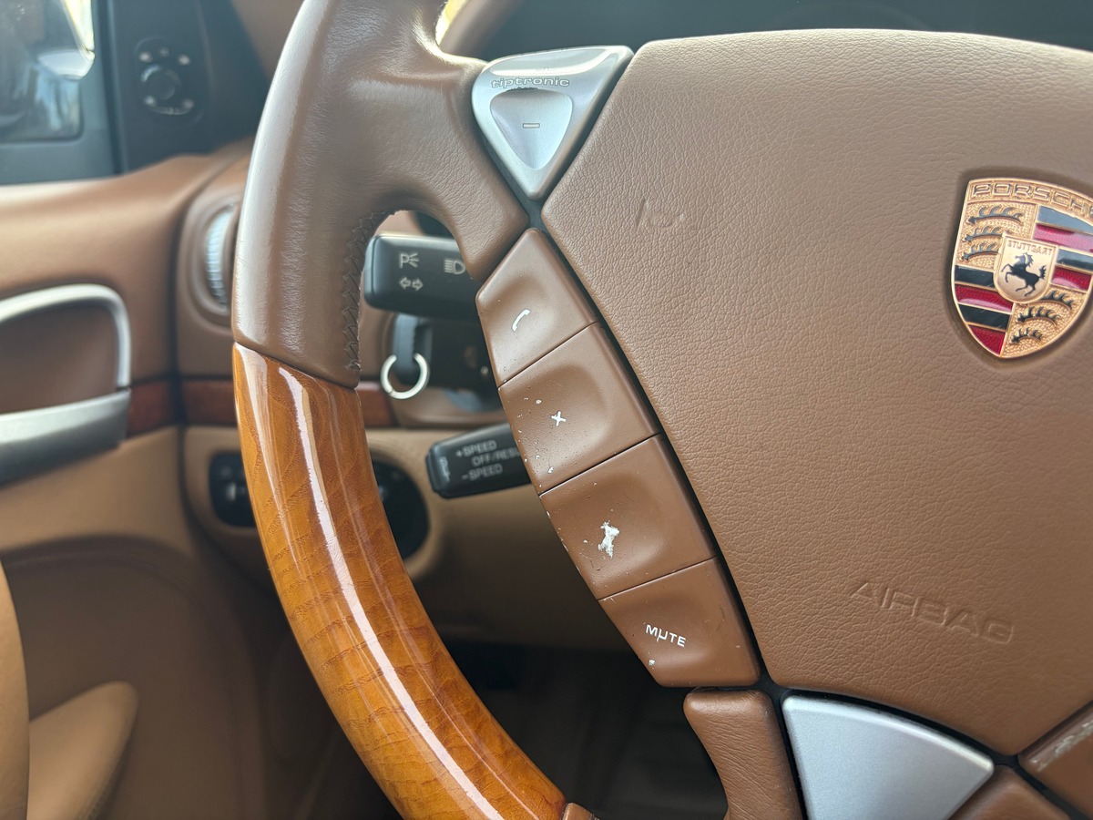 Porsche Cayenne 3.2 V6 250cv Boîte auto SIÈGE ÉLECTRIQUE - TOIT OUVRANT -  CLIMATISATION AUTOMATIQUE