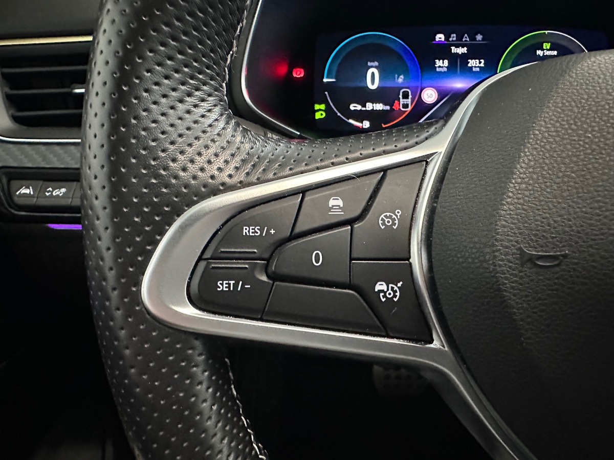 RENAULT Arkana E-Tech 145 - 22 Engineered