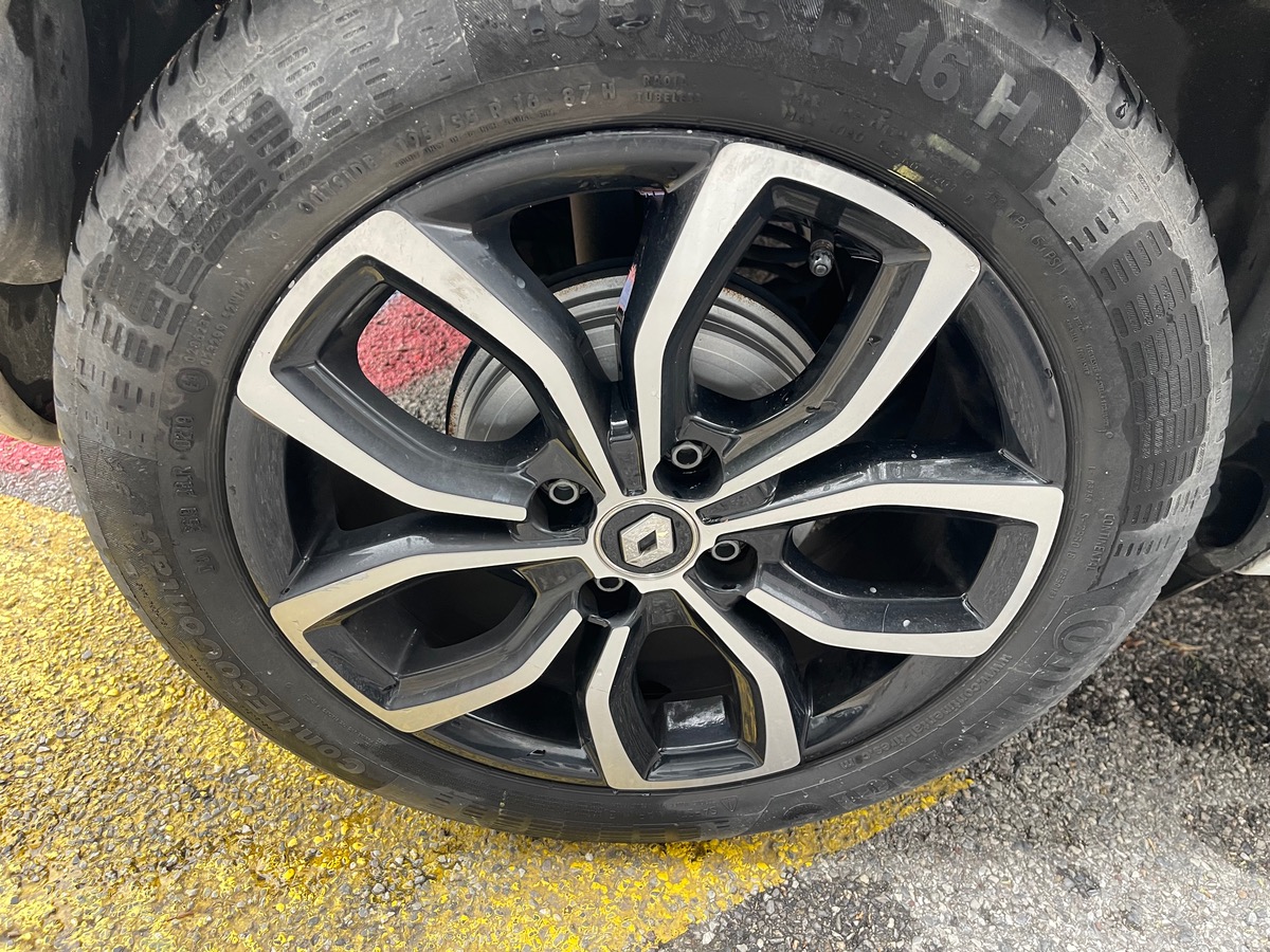 RENAULT Clio TCE 75 CV / Limited / Jantes / 1er Main / Km réel / GPS