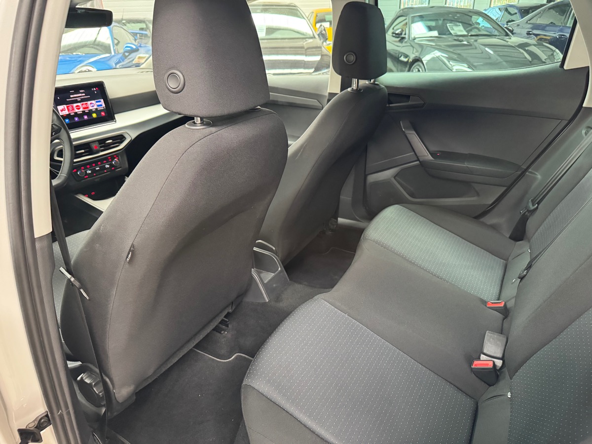 Seat Ibiza 1.0 ECOTSI 95CV URBAN 1ERE MAIN/CARPLAY F