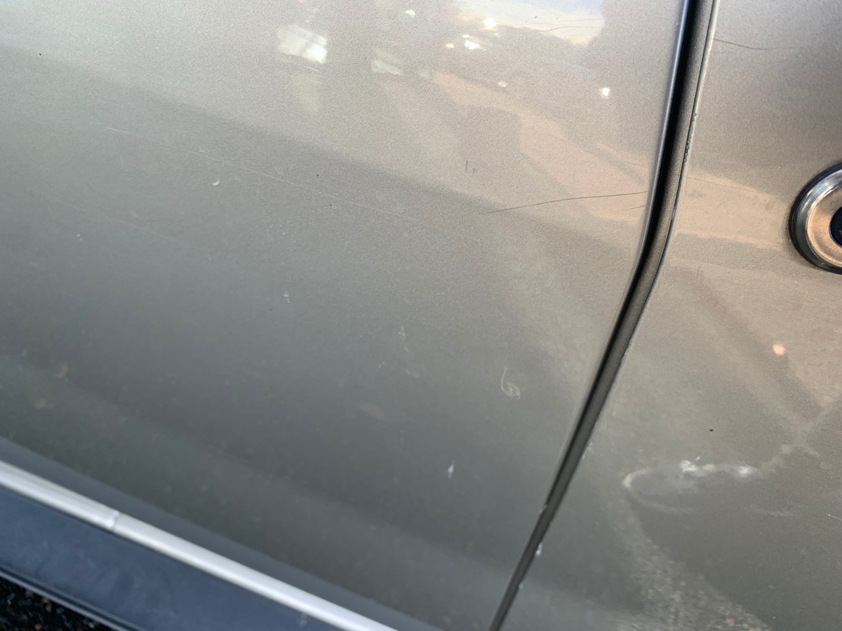 Dacia Duster 105 ch | Laureate | Bioethanol | Roue secours | Climatisation | Radio mono-CD MP3